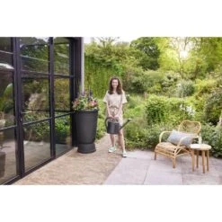 Elho Green Basics Regenton Plus 110ltr Zwart 9 Elho Green Basics Regenton Plus 110ltr Zwart -Planten Verkoop elho green basics regenton plus 110ltr zwart 1000x1000 64aebace8dbbb l